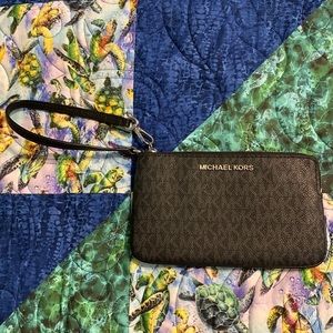 Michael Kors wristlet